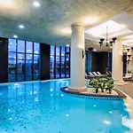 Kings' Valley Medical & Hotel Kazanlŭk
