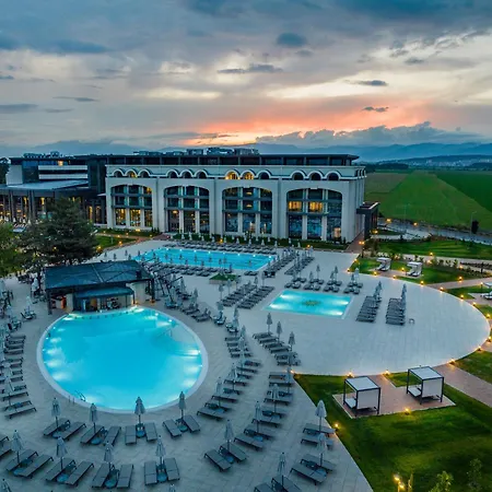 Kings' Valley Medical & Hotel 5*