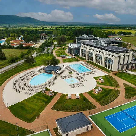 Kings' Valley Medical & Szálloda 5*