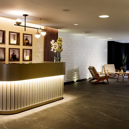 Kings' Valley Medical & Kazanlŭk