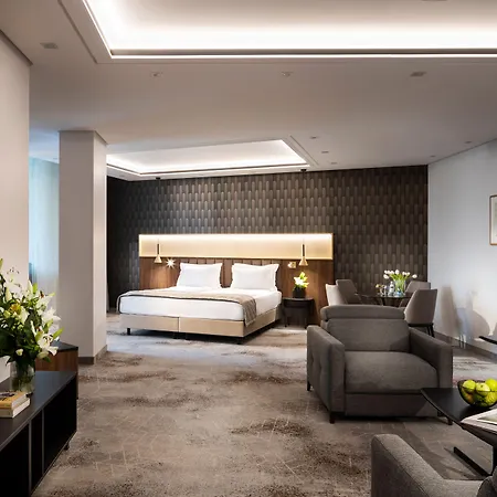 Kings' Valley Medical & 5*